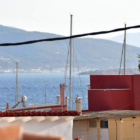 Αρχοντικό Σπίτι Στην Αίγινα Apartment ภายนอก รูปภาพ